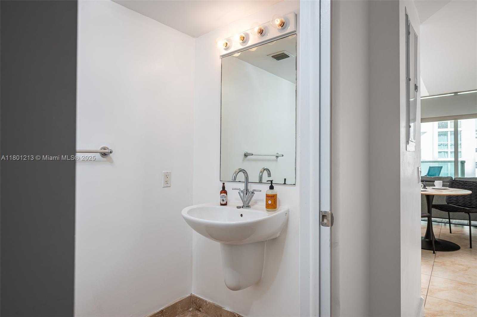 Small Image of 41 SOUTH EAST 5TH ST #1815, Miami Number 56
