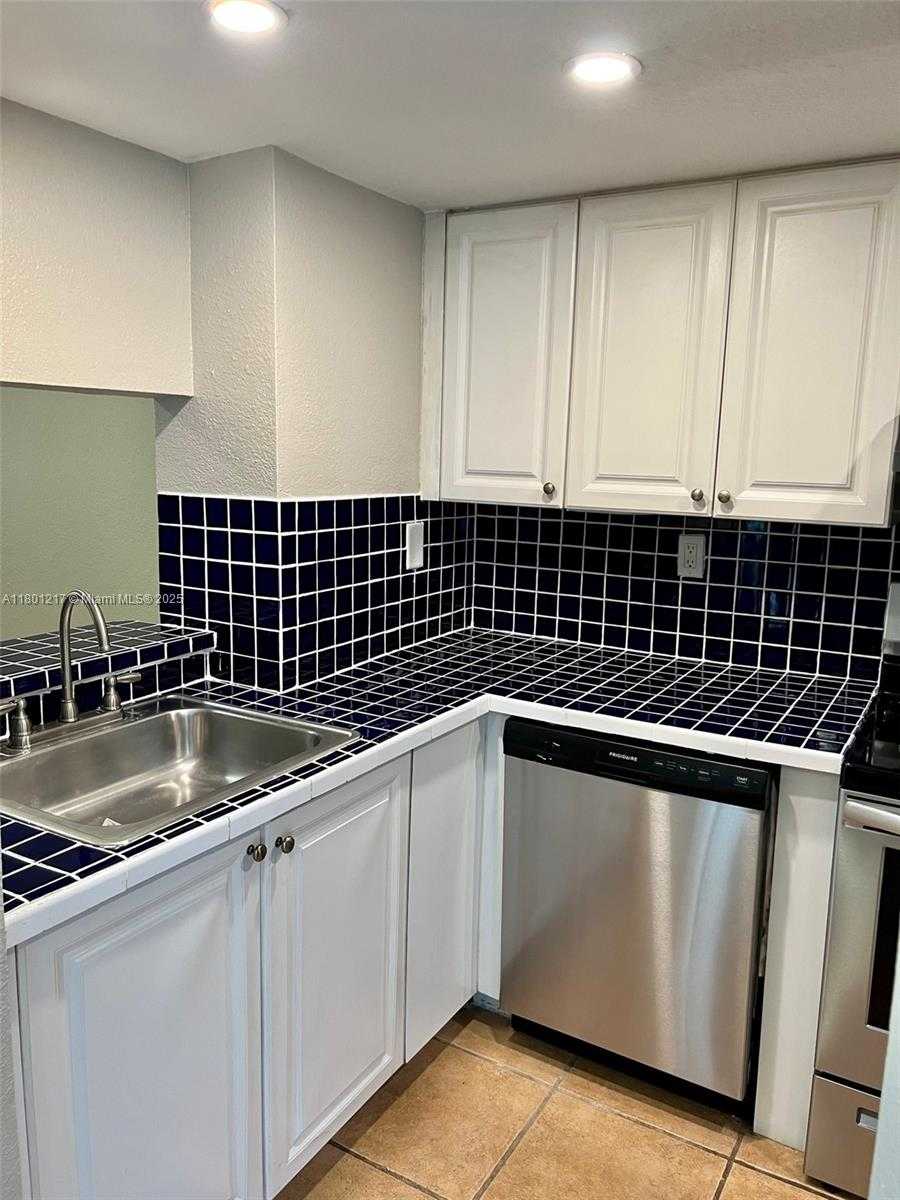 Small Image of 8215 SOUTH WEST 152ND AVE #G-204, Miami Number 3