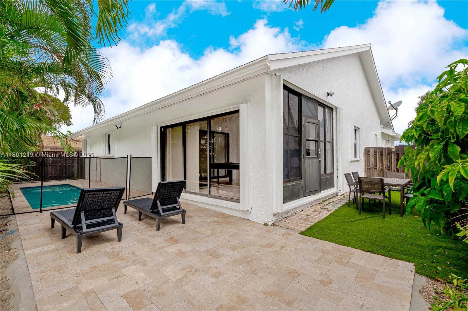 Small Image of 216 #1, Dania Beach Number 27