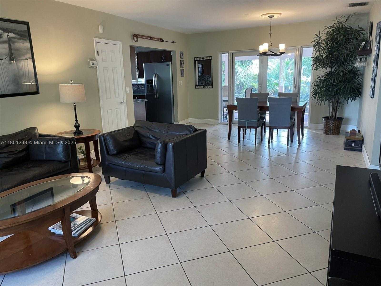 Small Image of 14825 NORTH EAST 9TH CT, Miami Number 3