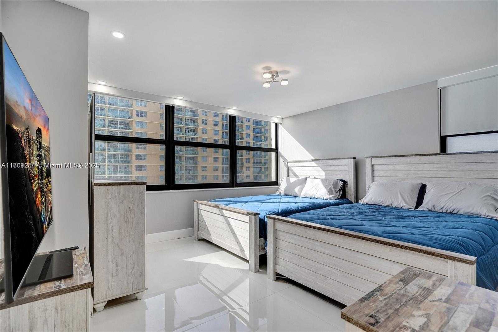 Small Image of 2301 SOUTH OCEAN DR #1007, Hollywood Number 32