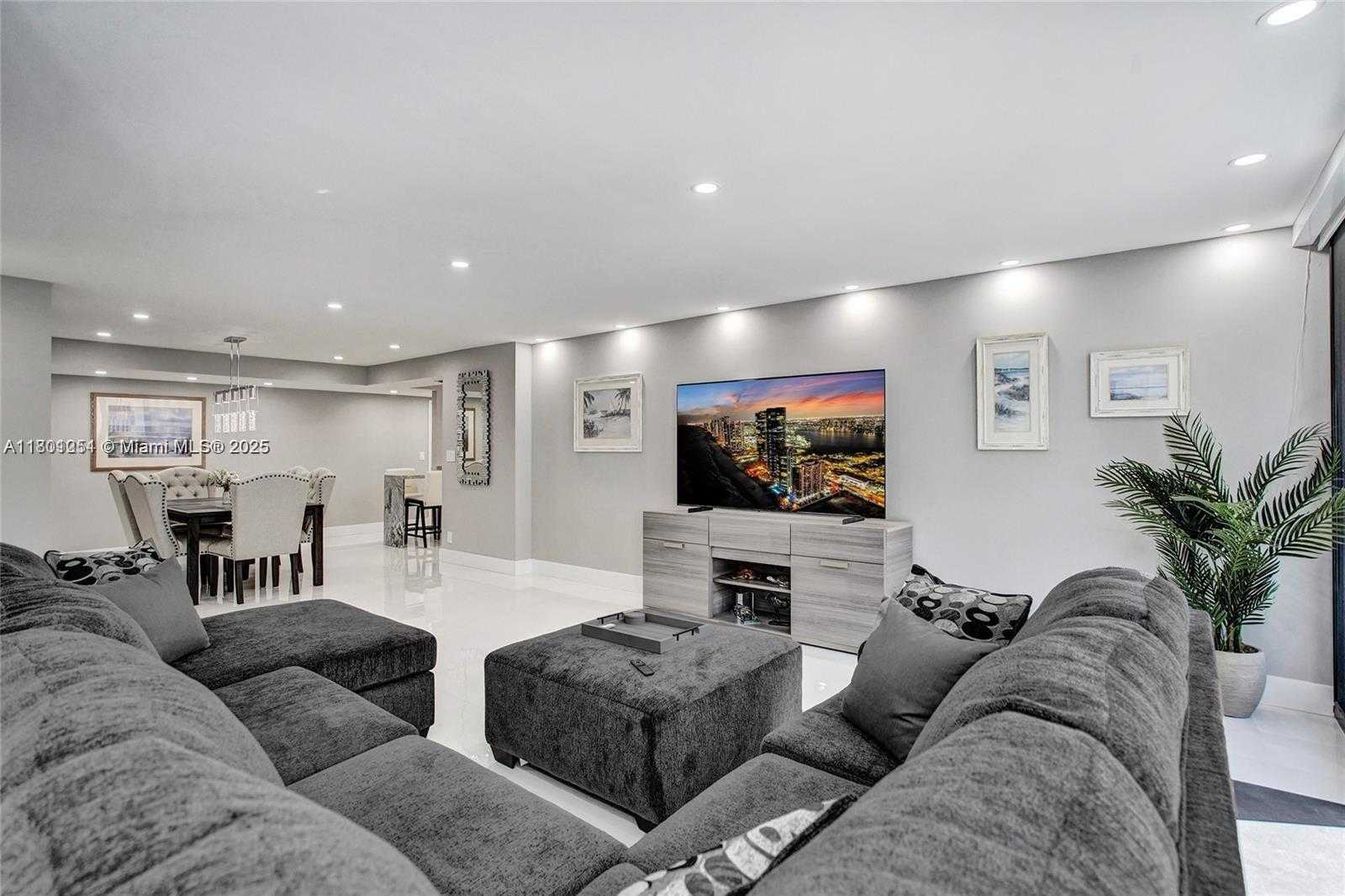 Small Image of 2301 SOUTH OCEAN DR #1007, Hollywood Number 4