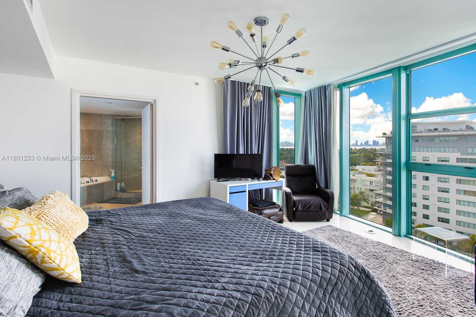 Small Image of 6000 INDIAN CREEK DR #12B, Miami Beach Number 10