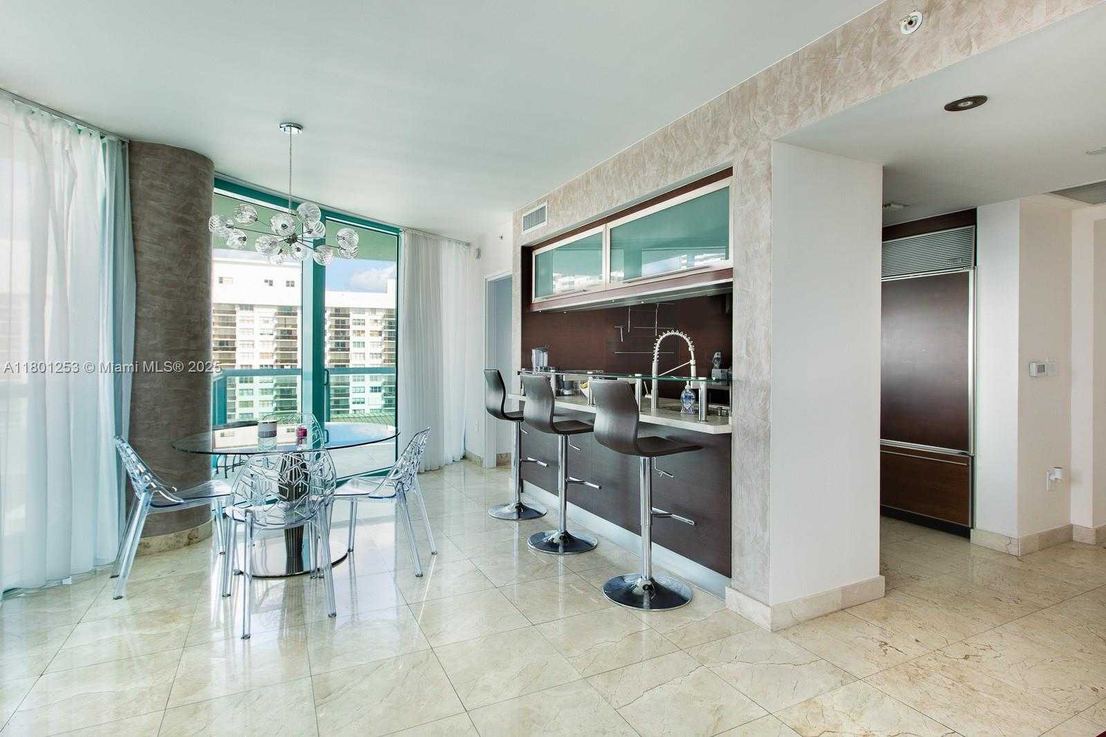 Small Image of 6000 INDIAN CREEK DR #12B, Miami Beach Number 7