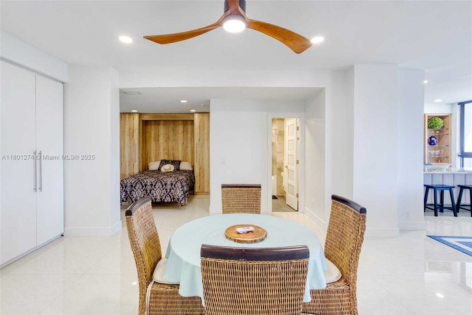 Small Image of 1500 SOUTH OCEAN DR #PHE, Hollywood Number 10