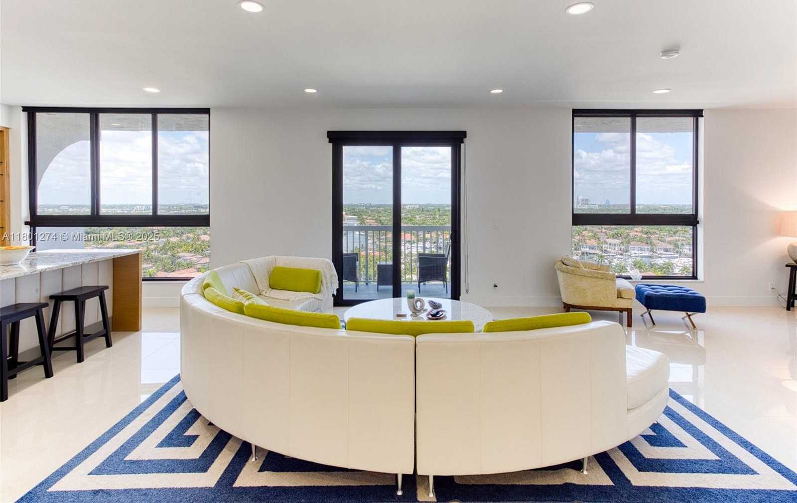 Small Image of 1500 SOUTH OCEAN DR #PHE, Hollywood Number 2