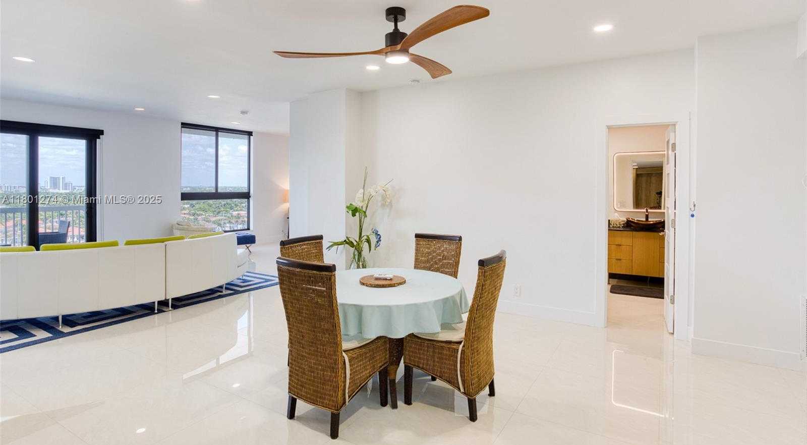 Small Image of 1500 SOUTH OCEAN DR #PHE, Hollywood Number 8