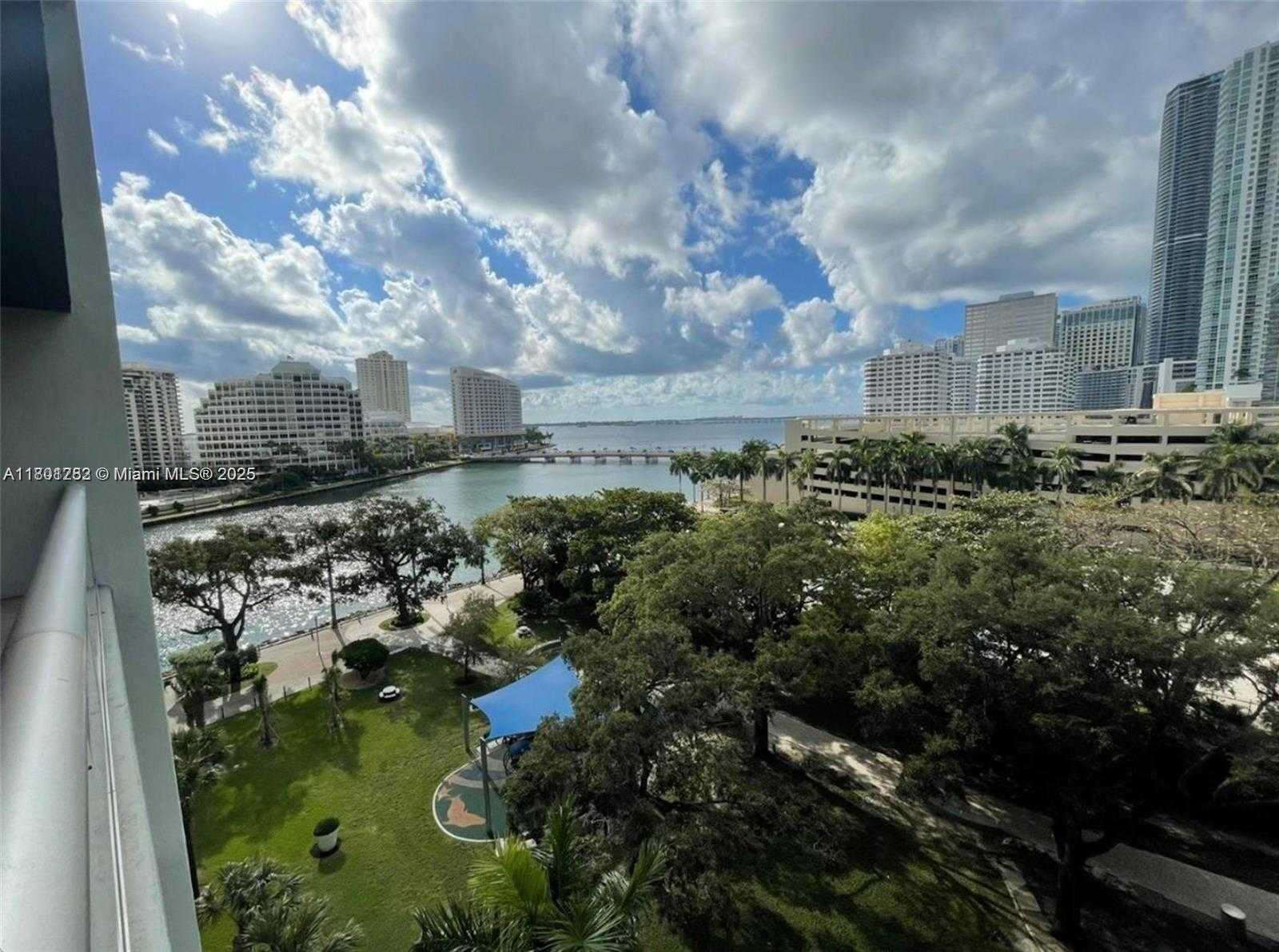 Small Image of 495 BRICKELL AVE #807, Miami Number 21