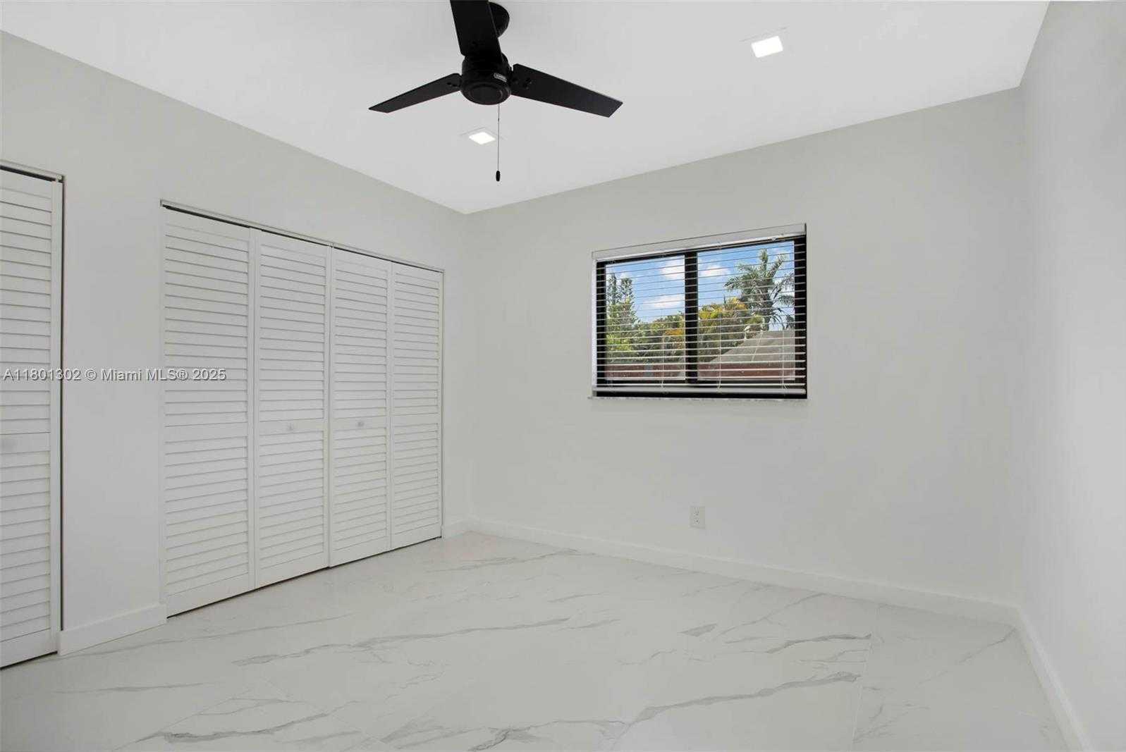 Small Image of 17701 SOUTH WEST 92ND CT #17701, Palmetto Bay Number 12