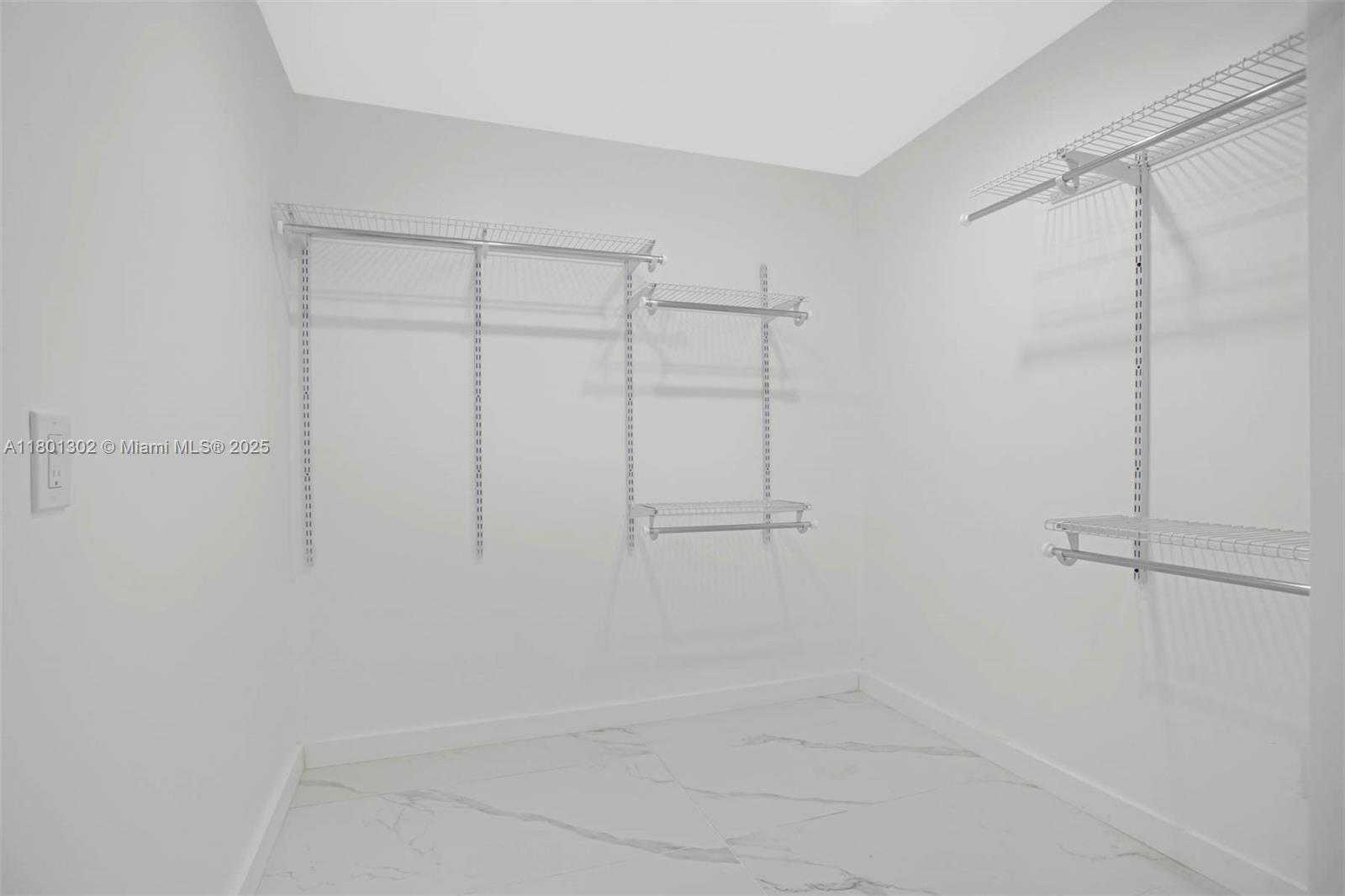 Small Image of 17701 SOUTH WEST 92ND CT #17701, Palmetto Bay Number 14