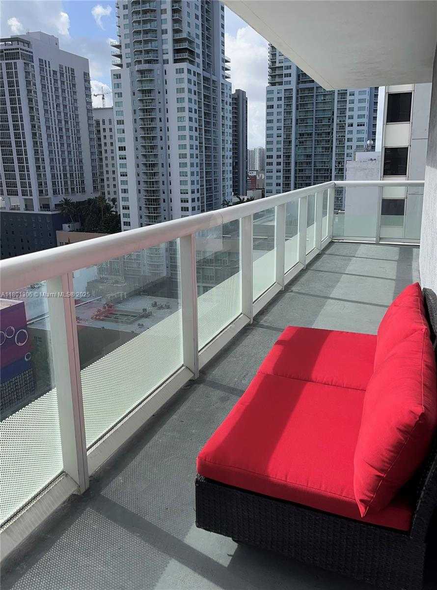Small Image of 50 BISCAYNE BLVD #1801, Miami Number 11