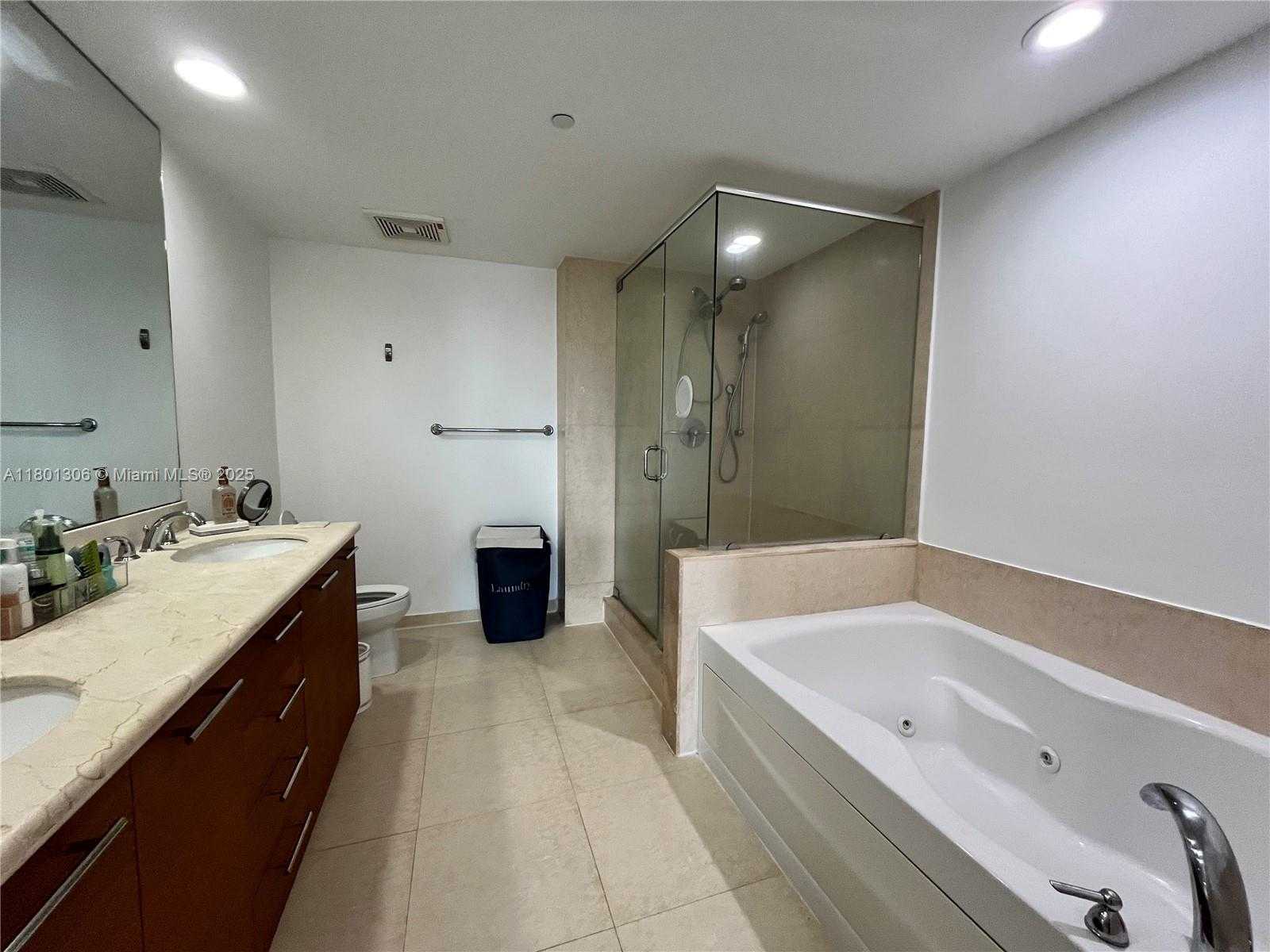 Small Image of 50 BISCAYNE BLVD #1801, Miami Number 17