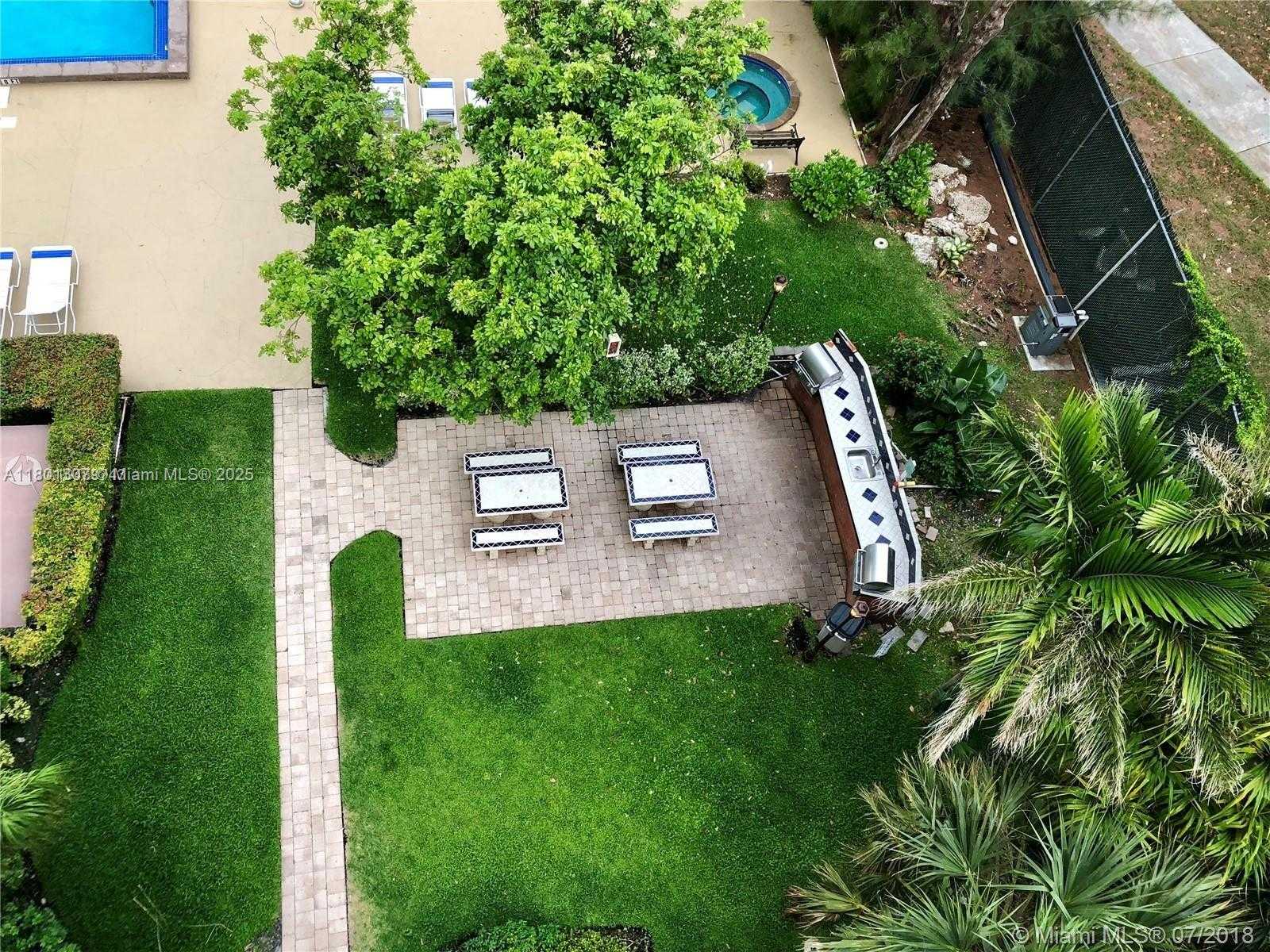 Small Image of 150 SOUTH EAST 25TH RD #6M, Miami Number 11