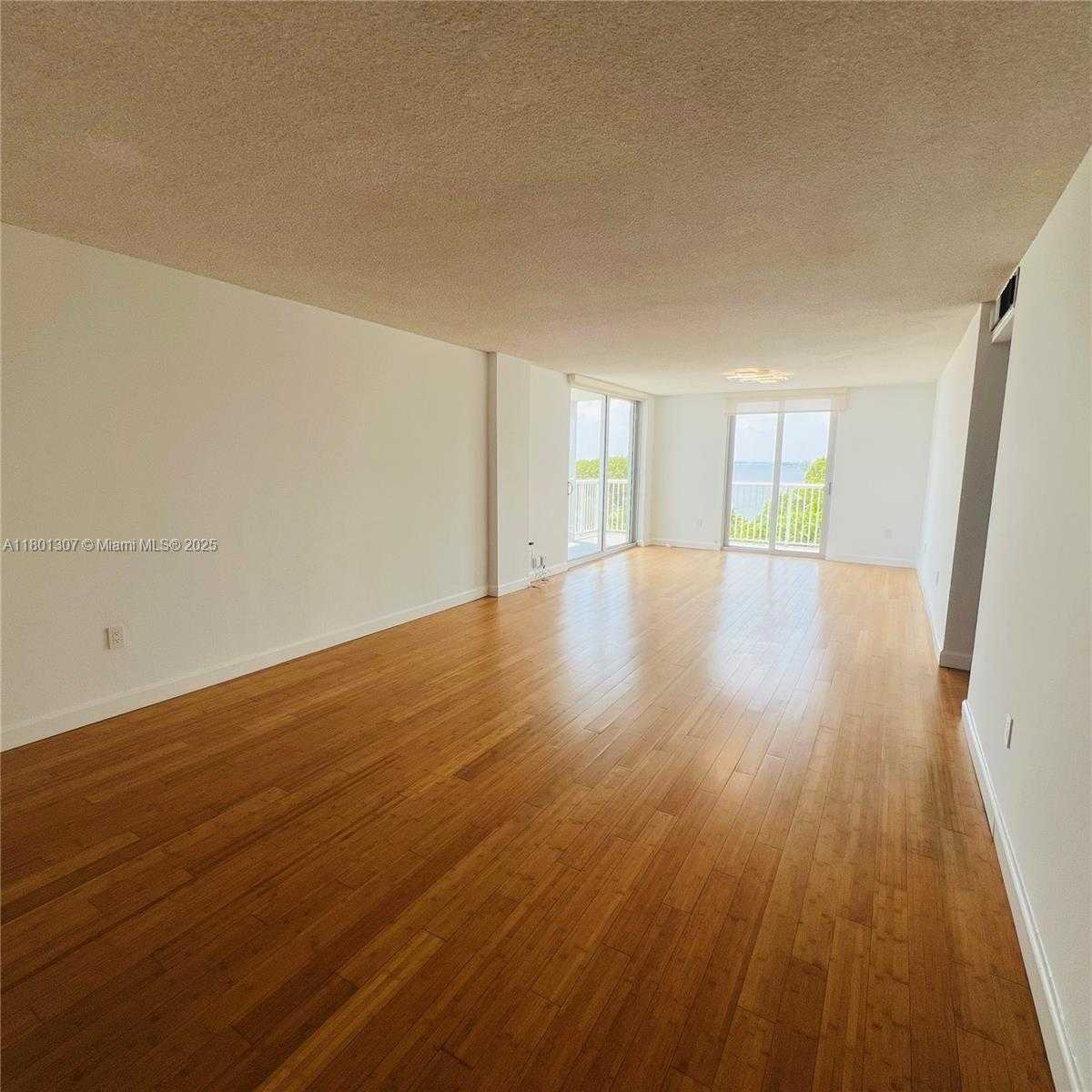 Small Image of 150 SOUTH EAST 25TH RD #6M, Miami Number 30