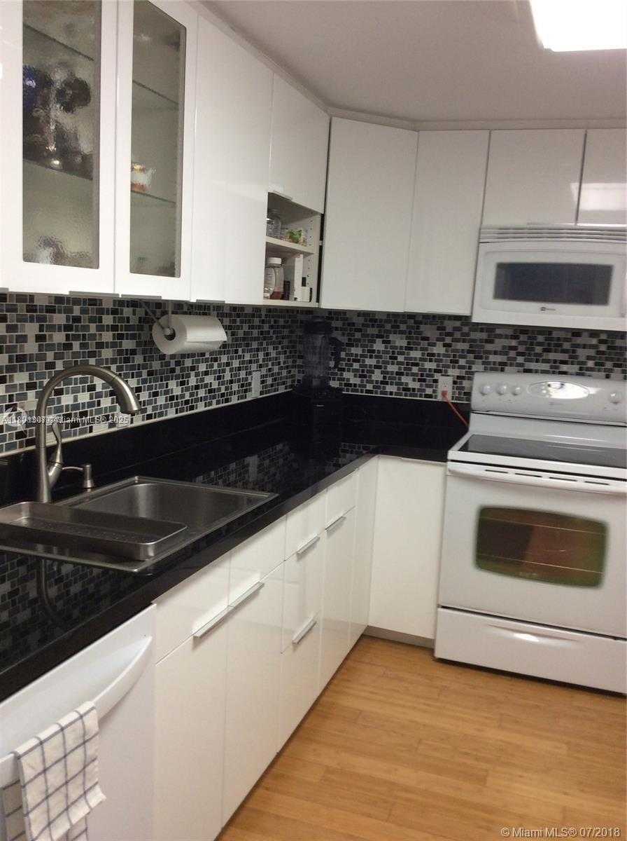 Small Image of 150 SOUTH EAST 25TH RD #6M, Miami Number 6