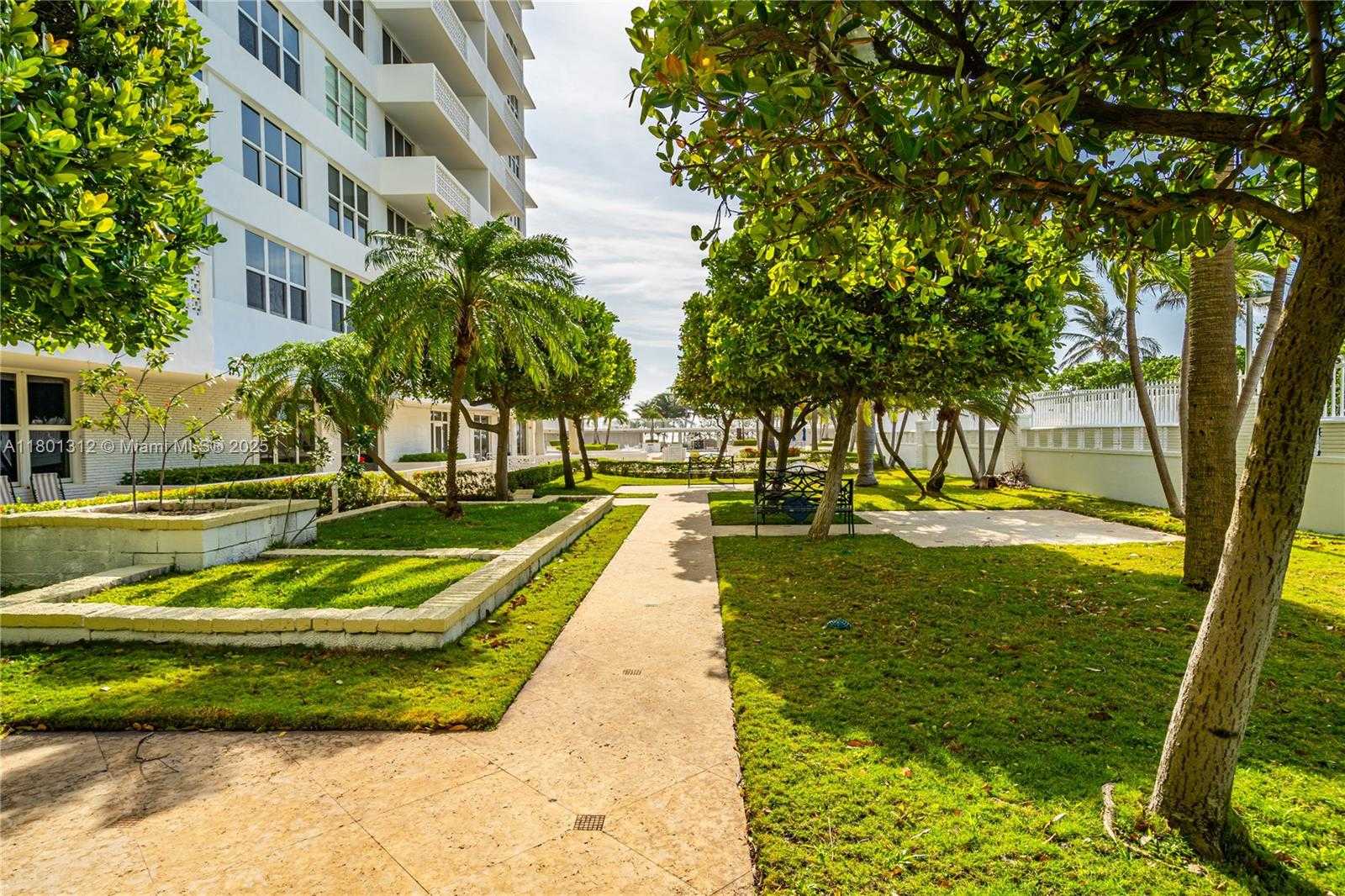 Small Image of 4747 COLLINS AVE #1511, Miami Beach Number 10