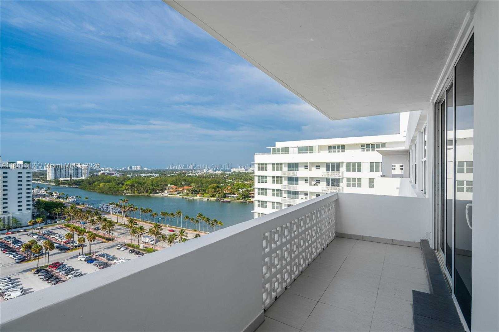 Small Image of 4747 COLLINS AVE #1511, Miami Beach Number 13