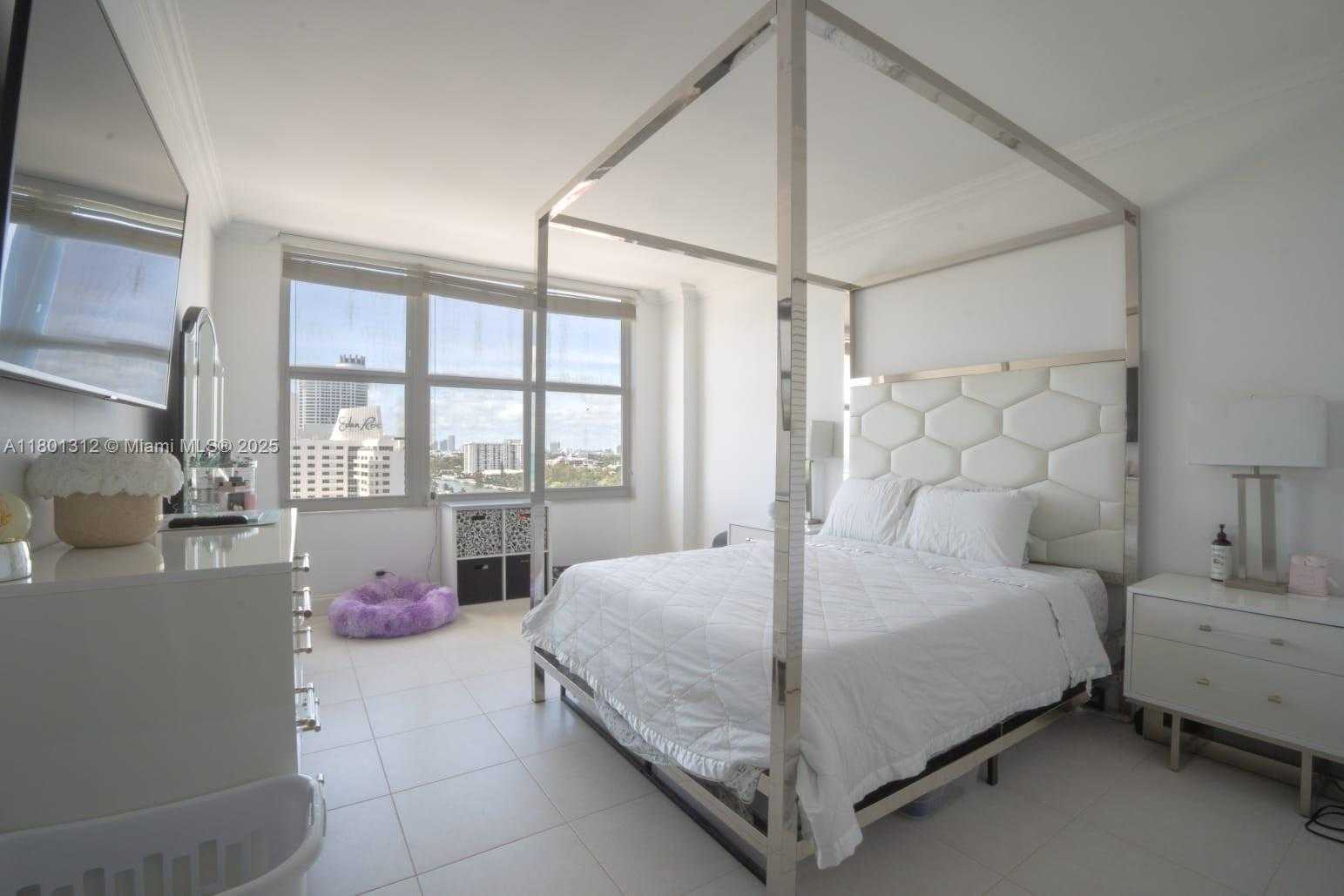 Small Image of 4747 COLLINS AVE #1511, Miami Beach Number 27