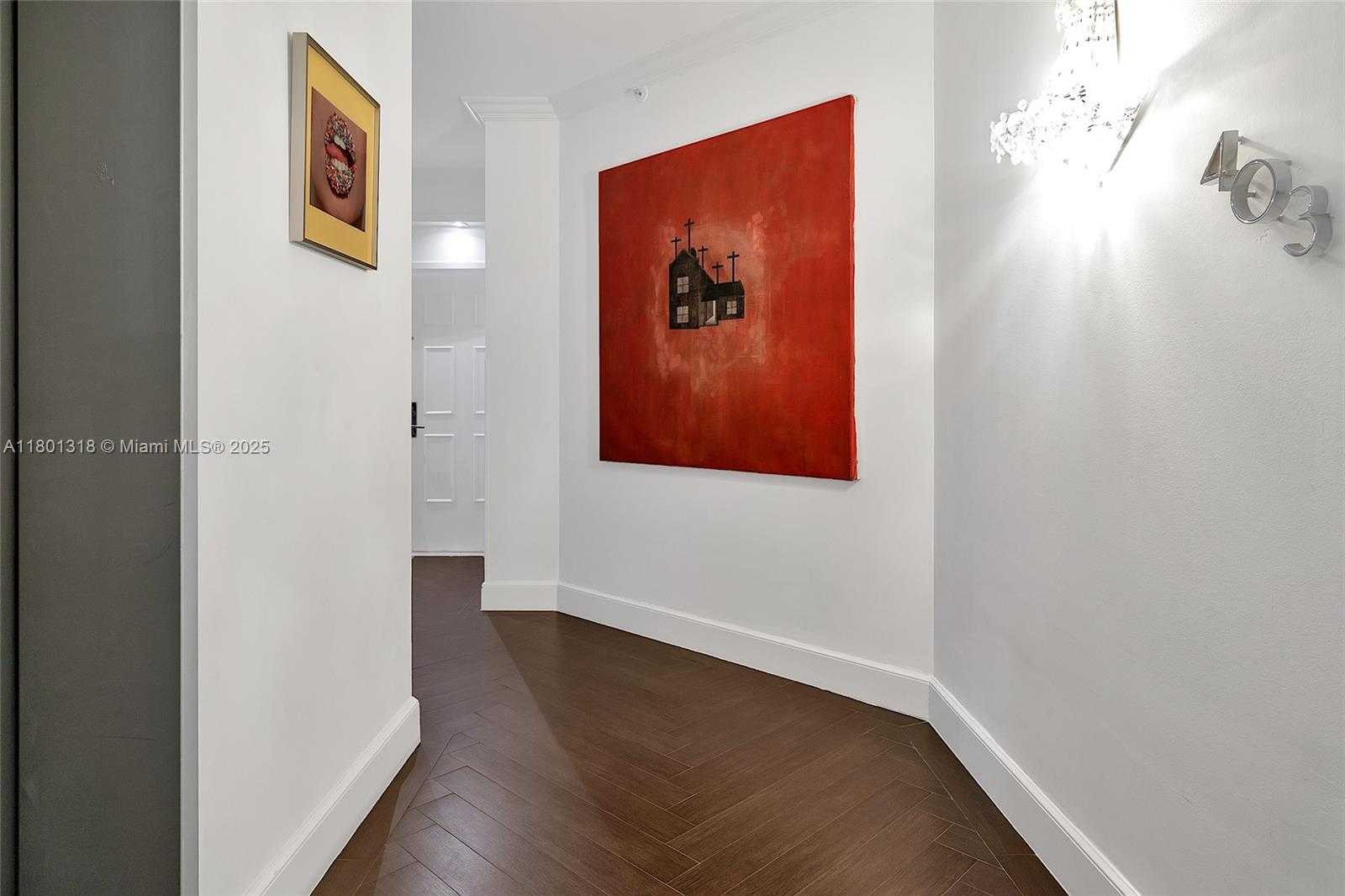 Small Image of 300 SOUTH POINTE DR #403, Miami Beach Number 31