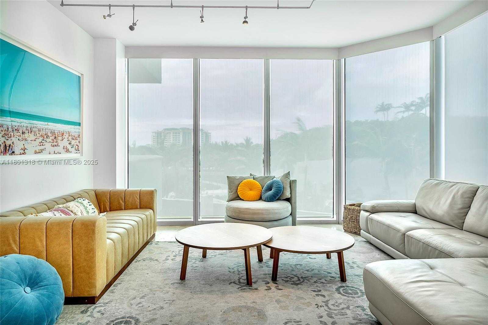Small Image of 300 SOUTH POINTE DR #403, Miami Beach Number 8