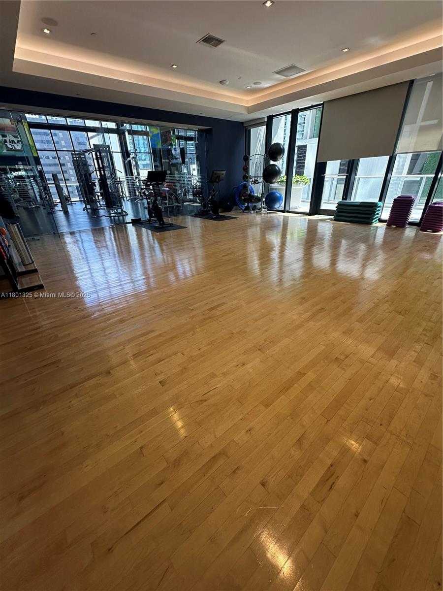 Small Image of 1010 BRICKELL AVE #2707, Miami Number 12