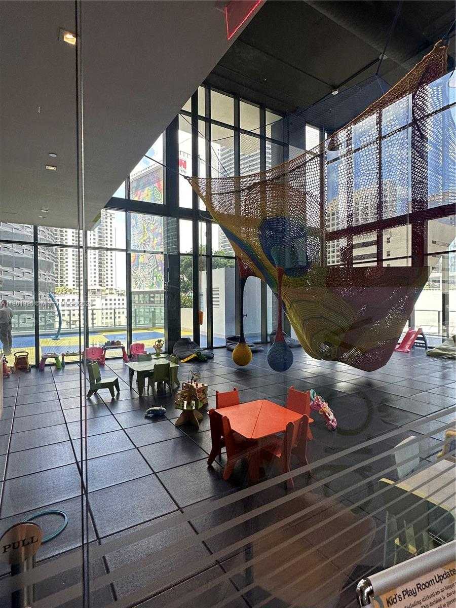 Small Image of 1010 BRICKELL AVE #2707, Miami Number 14