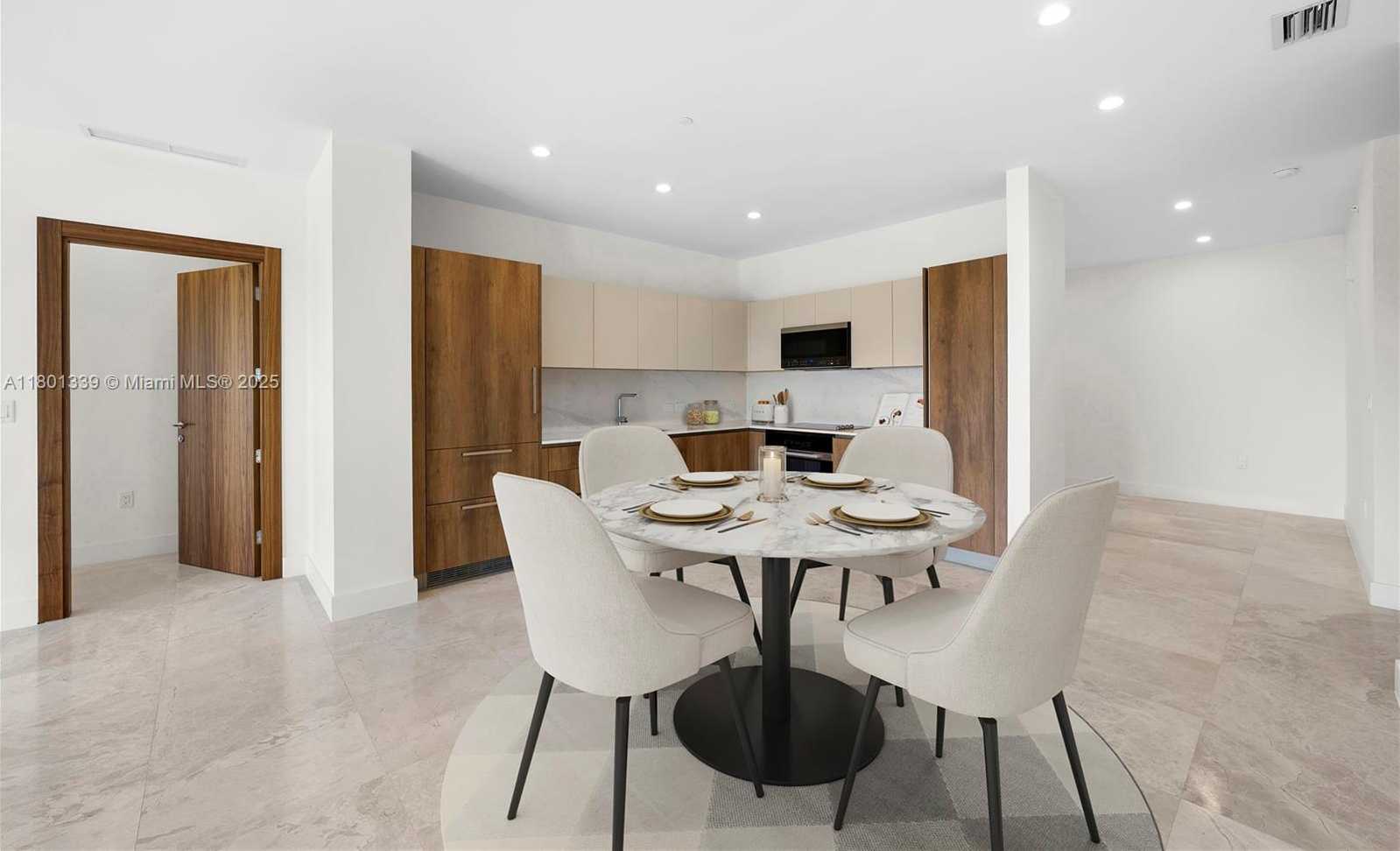 Small Image of 701 VALENCIA AVE #401, Coral Gables Number 4