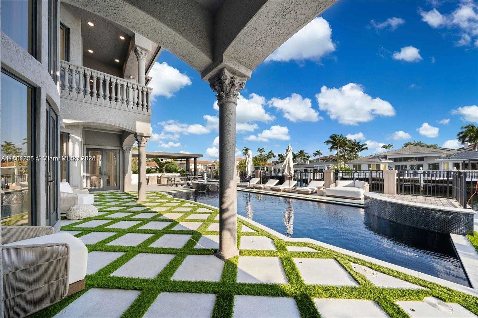 Small Image of 3380 NORTH EAST 170TH ST, North Miami Beach Number 12