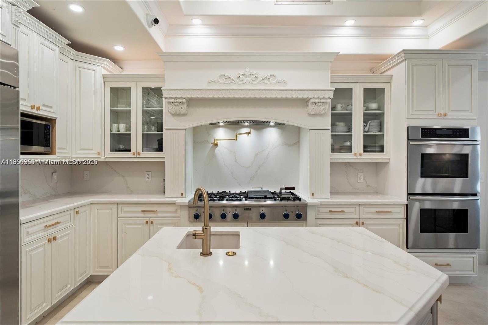 Small Image of 3380 NORTH EAST 170TH ST, North Miami Beach Number 16