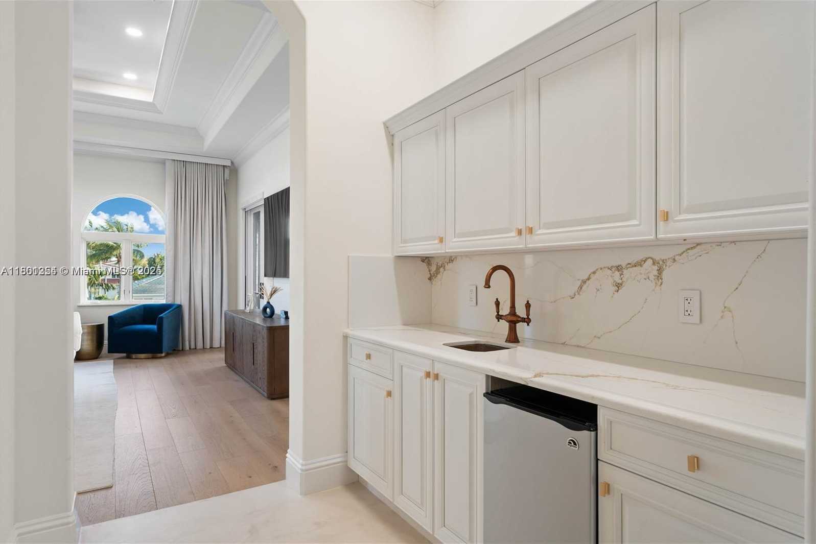Small Image of 3380 NORTH EAST 170TH ST, North Miami Beach Number 36
