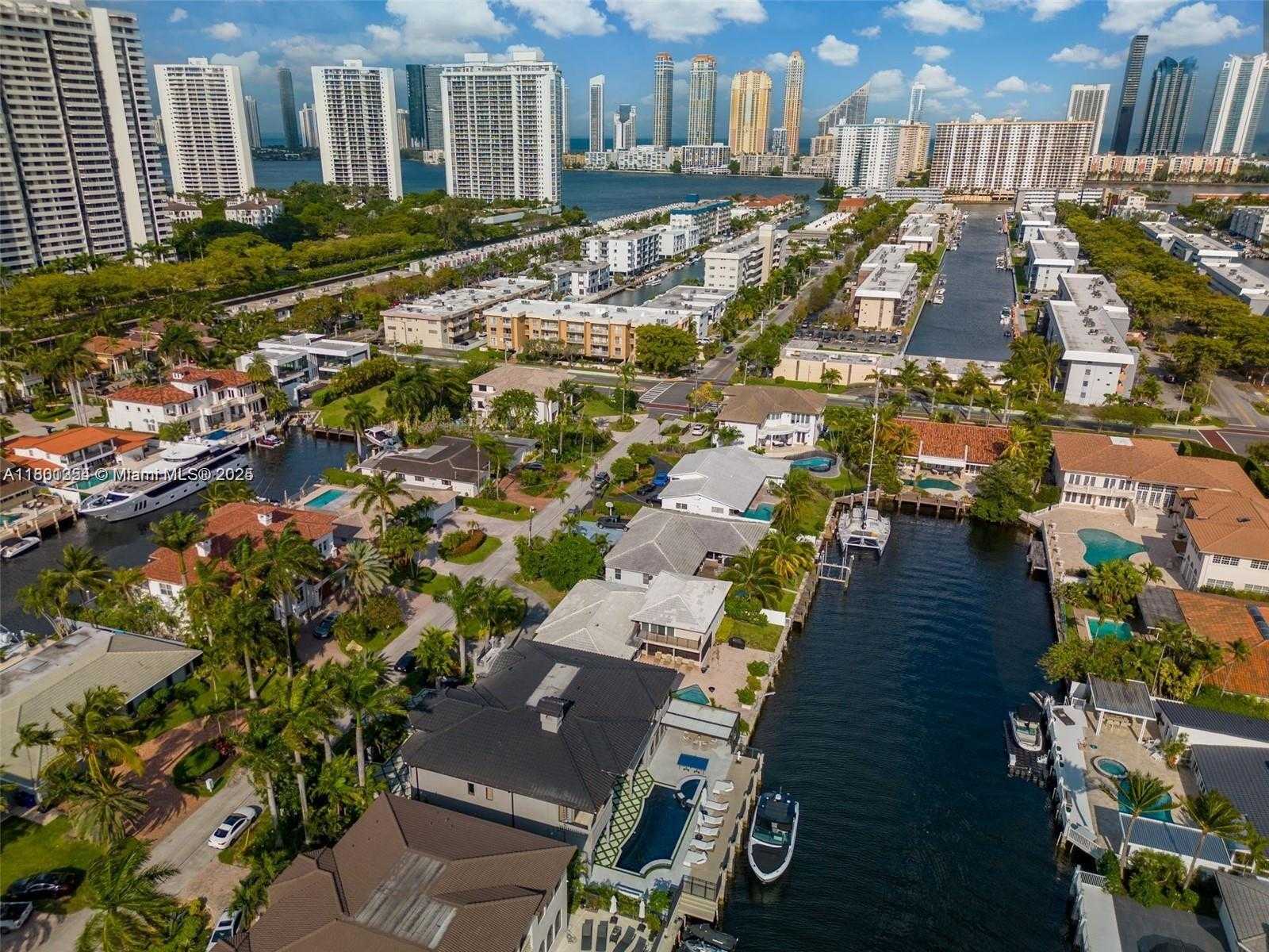 Small Image of 3380 NORTH EAST 170TH ST, North Miami Beach Number 5