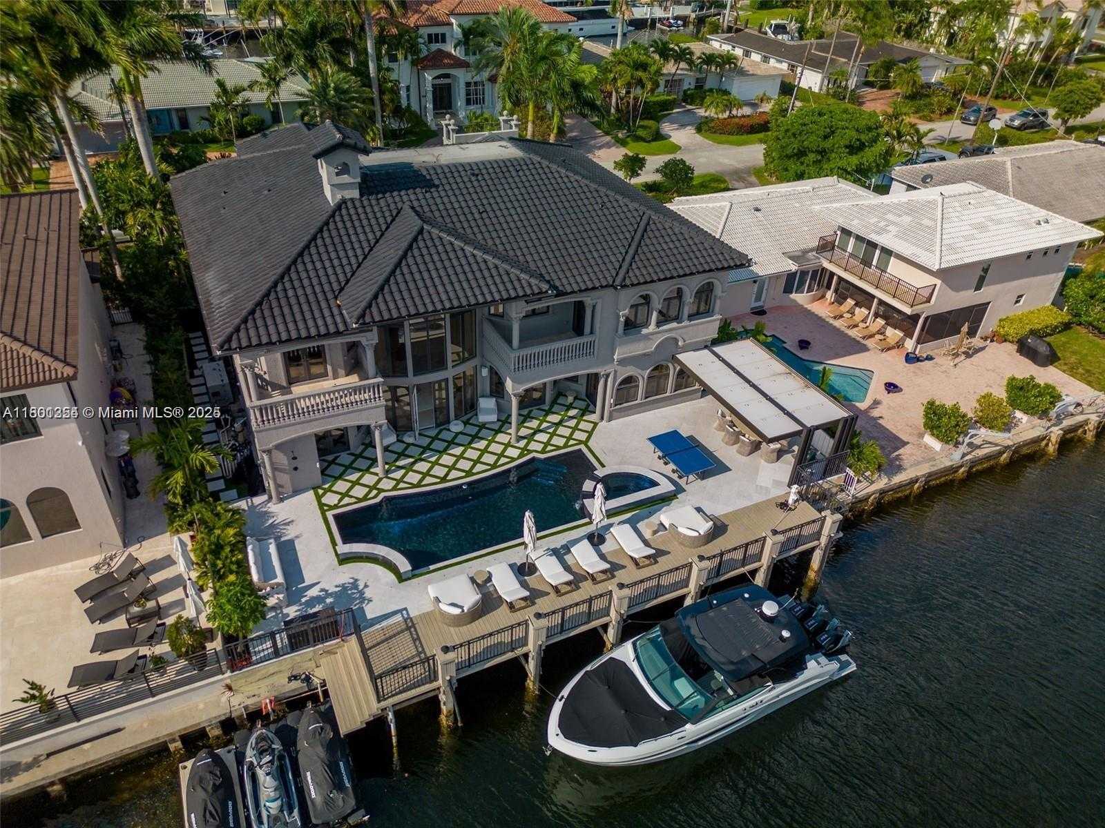 Small Image of 3380 NORTH EAST 170TH ST, North Miami Beach Number 6