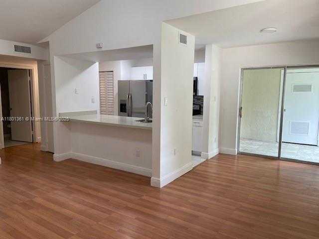Small Image of 15325 SOUTH WEST 106TH TER #618, Miami Number 3