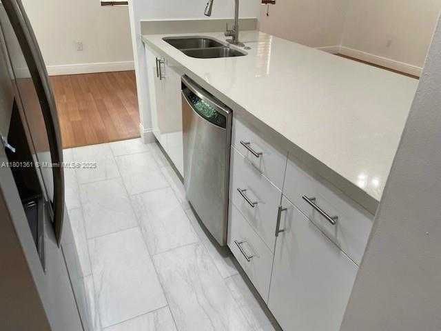 Small Image of 15325 SOUTH WEST 106TH TER #618, Miami Number 5