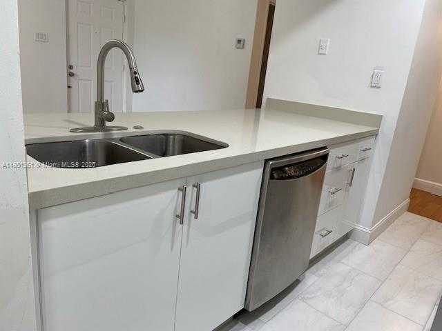 Small Image of 15325 SOUTH WEST 106TH TER #618, Miami Number 6
