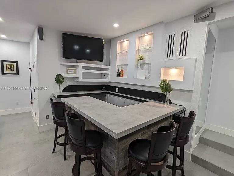 Small Image of 1401 SOUTH WEST 15TH ST, Miami Number 9