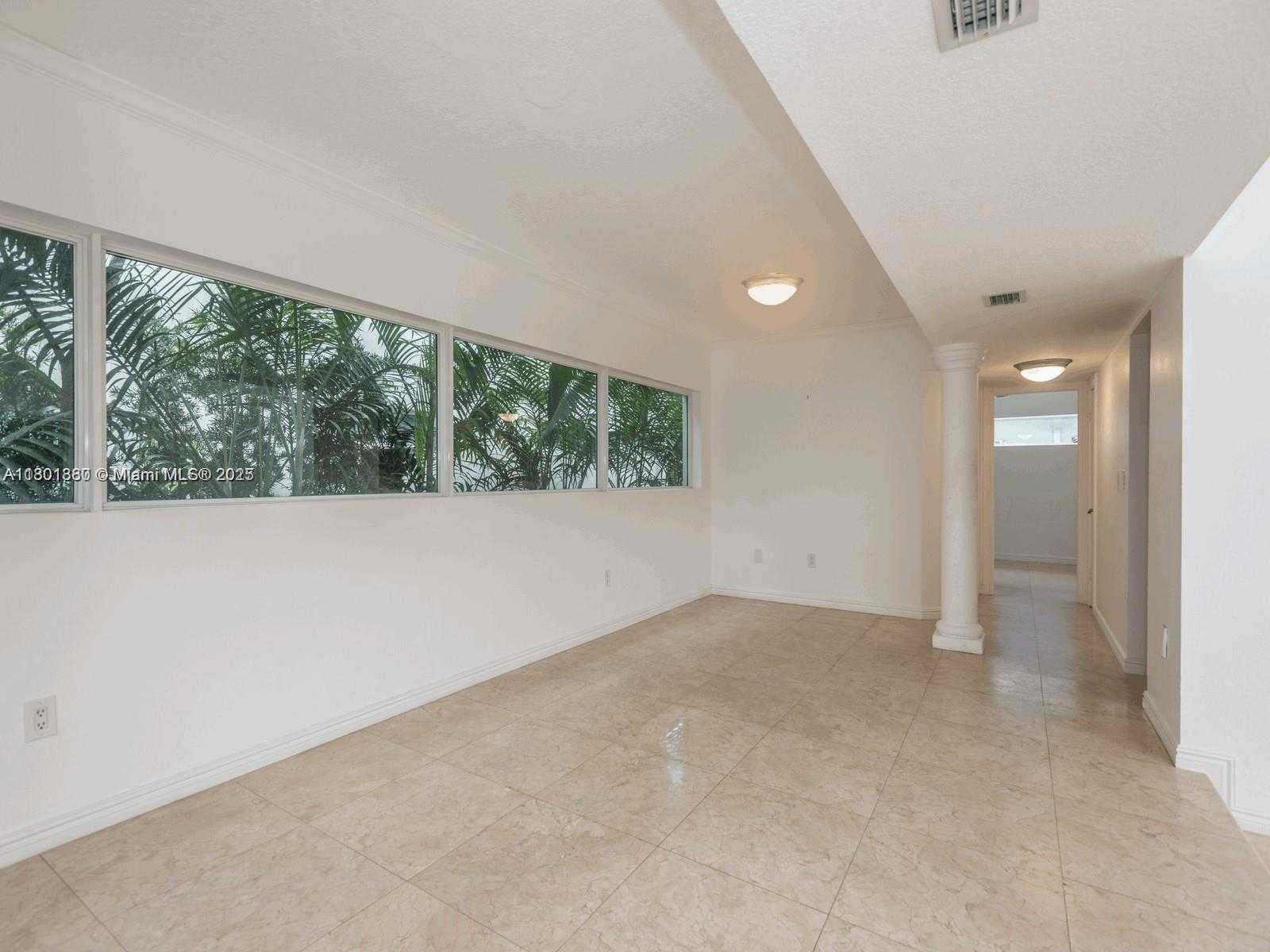 Small Image of 4000 ALHAMBRA CIR, Coral Gables Number 12