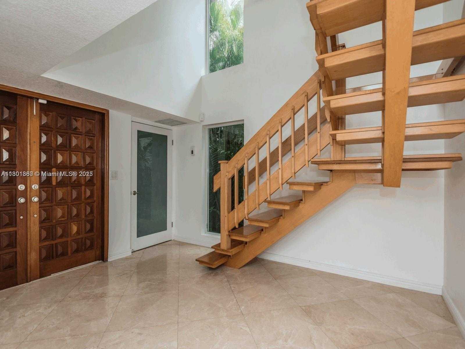 Small Image of 4000 ALHAMBRA CIR, Coral Gables Number 14