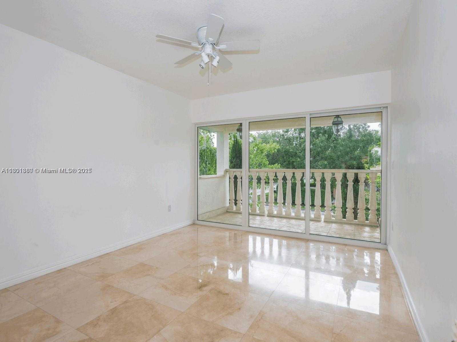 Small Image of 4000 ALHAMBRA CIR, Coral Gables Number 27