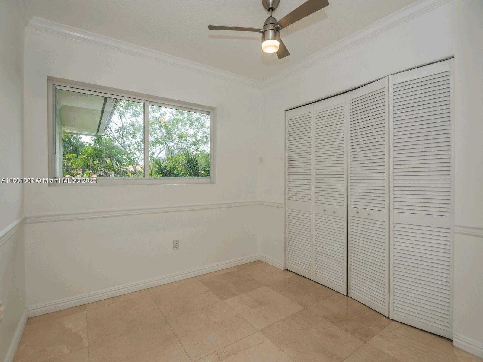 Small Image of 4000 ALHAMBRA CIR, Coral Gables Number 29