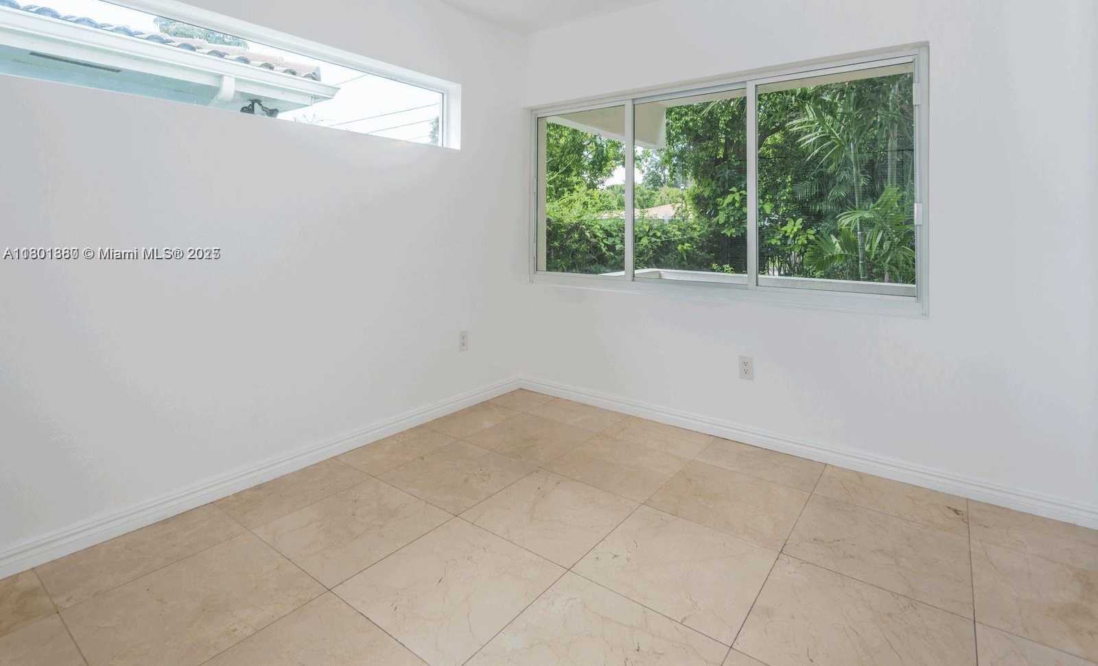Small Image of 4000 ALHAMBRA CIR, Coral Gables Number 32