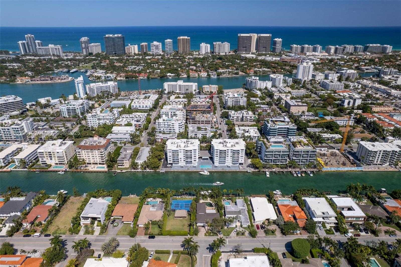 Small Image of 10000 WEST BAY HARBOR DR #324, Bay Harbor Islands Number 4