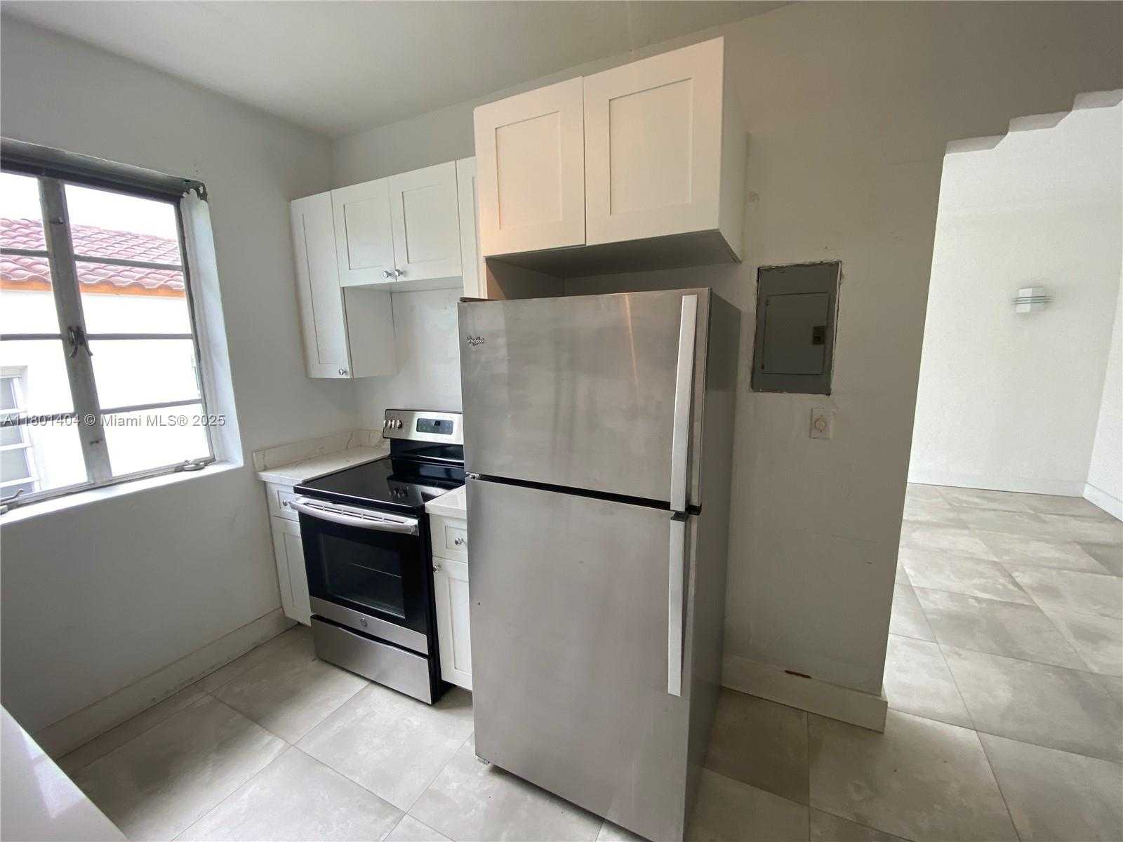 Small Image of 1611 EUCLID AVE #11, Miami Beach Number 4
