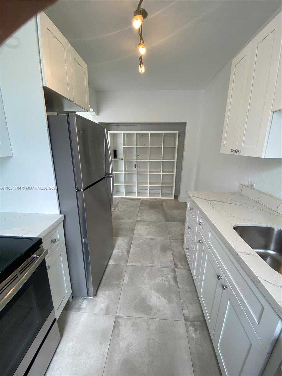 Small Image of 1611 EUCLID AVE #11, Miami Beach Number 8