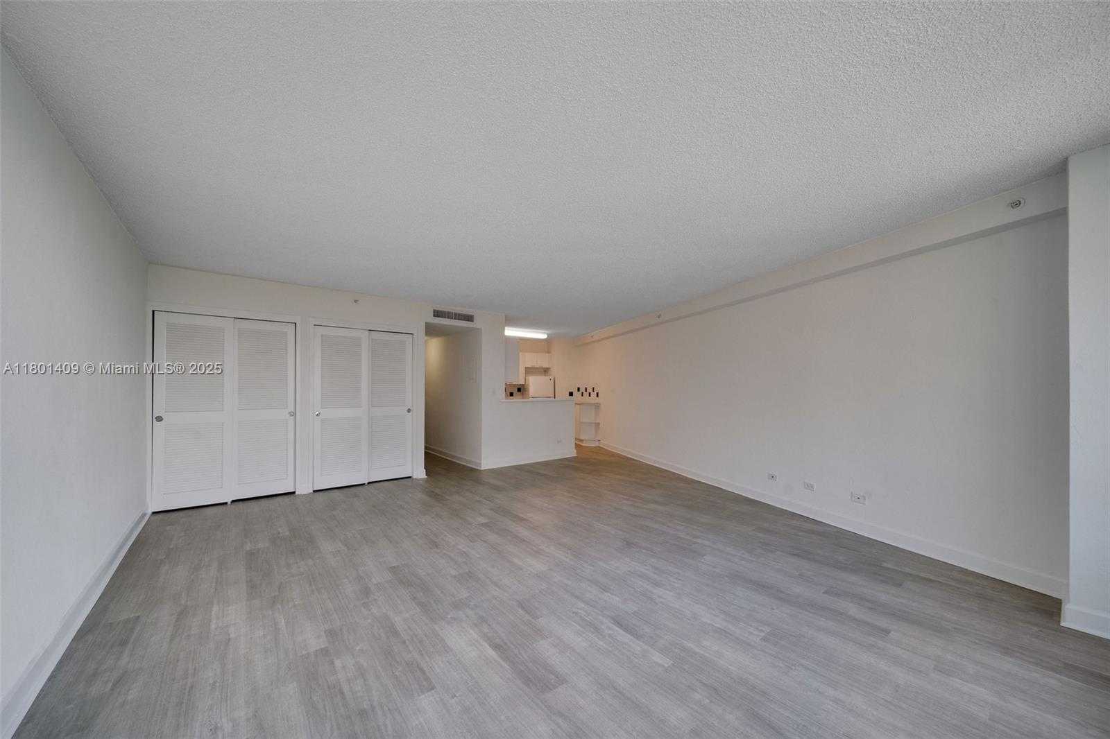 Small Image of 1500 BAY RD #S-1152, Miami Beach Number 15