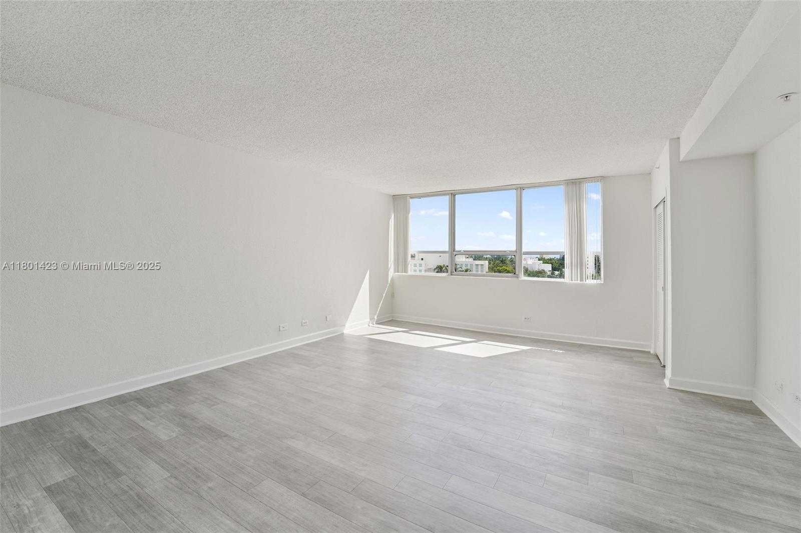 Small Image of 1500 BAY RD #S-1110, Miami Beach Number 19