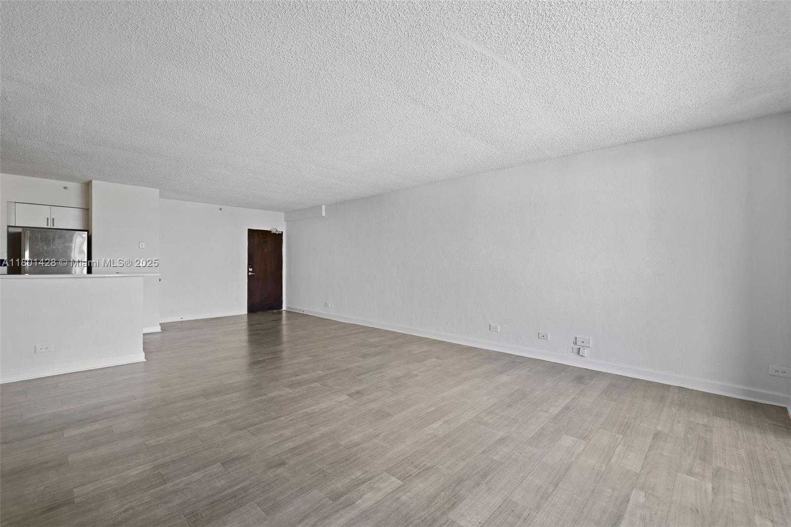 Small Image of 1500 BAY RD #S-0302, Miami Beach Number 20