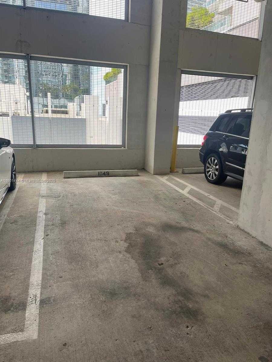 Small Image of 1060 BRICKELL AVE #1609, Miami Number 15
