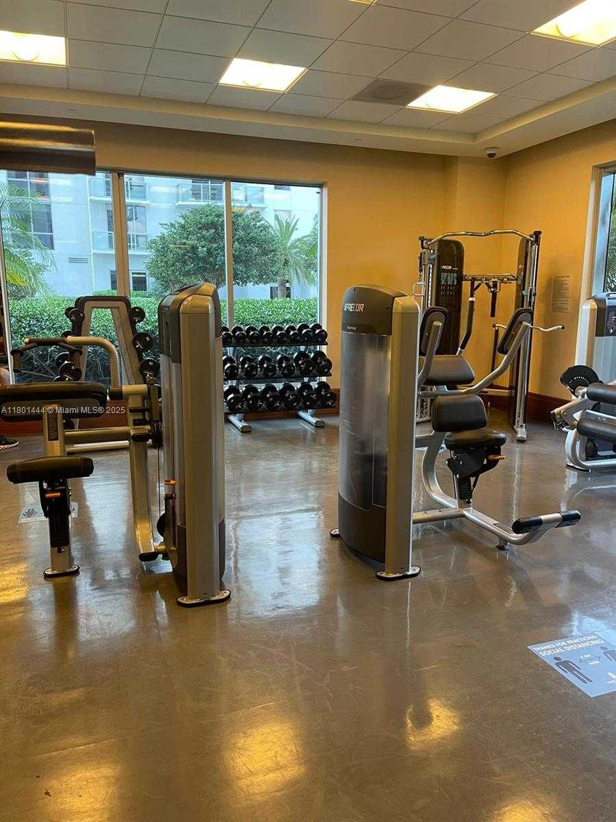 Small Image of 1060 BRICKELL AVE #1609, Miami Number 21
