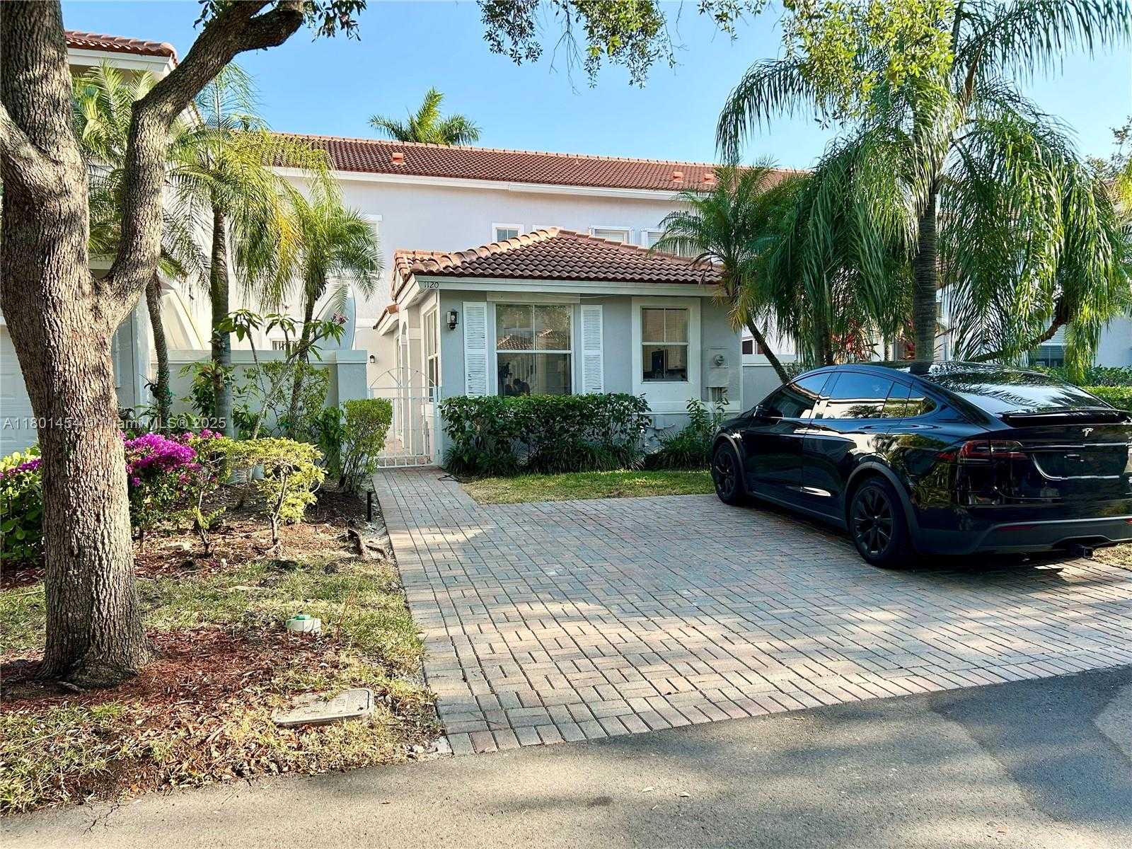 Small Image of 1120 CANELLA LN, Hollywood Number 25